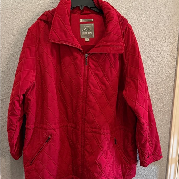 Pacific Trail Jackets & Blazers - Pacific Trail Vibrant Red Quilted Zip Jacket size 2X removable hood